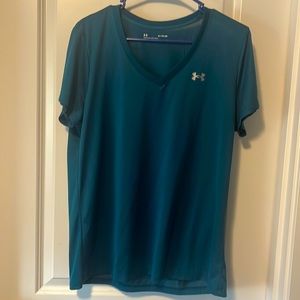 NWOT under armour blue/green size XL loose fit heat gear